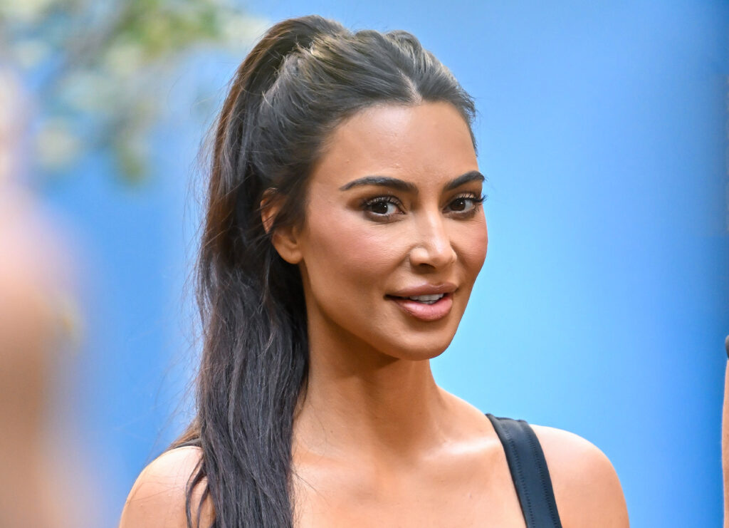 Kim Kardashian Admits to Neck Botox featured image