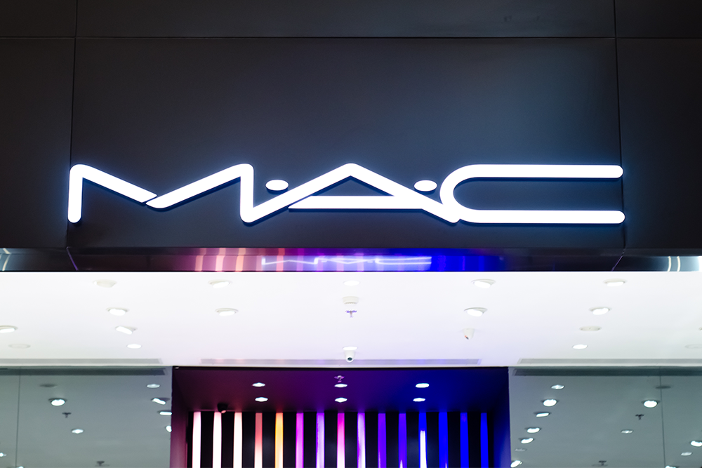 There’s a Crazy Sale Happening at MAC Right Now featured image