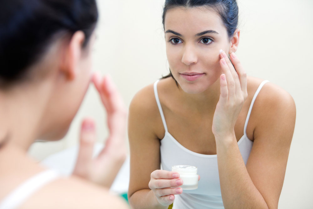 The Real Reason You Need Retinol In Your Routine featured image