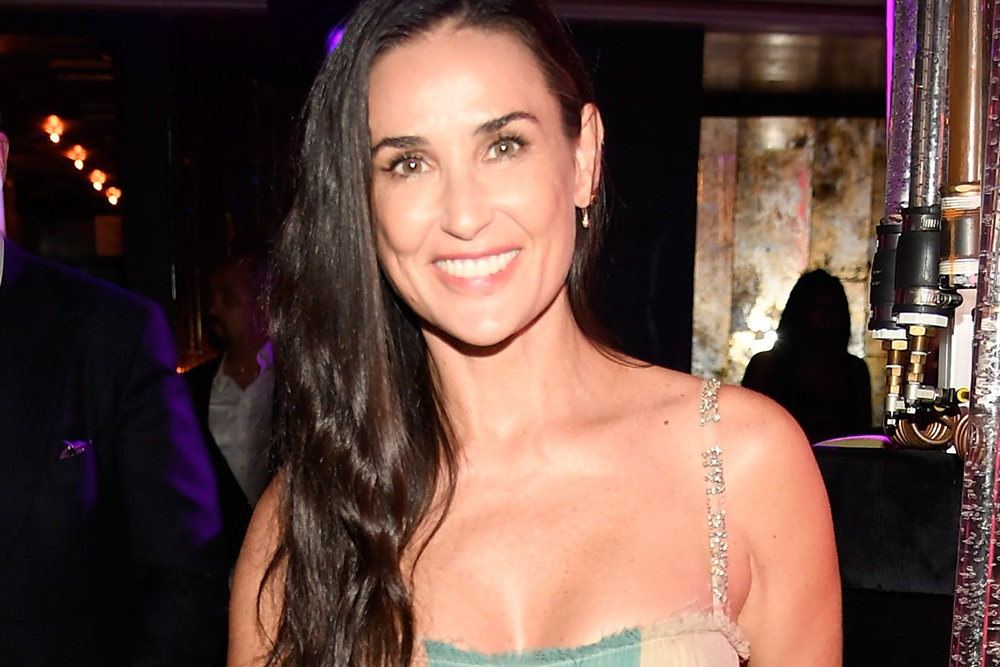 The Crazy Reason Demi Moore’s Teeth Are Falling Out featured image