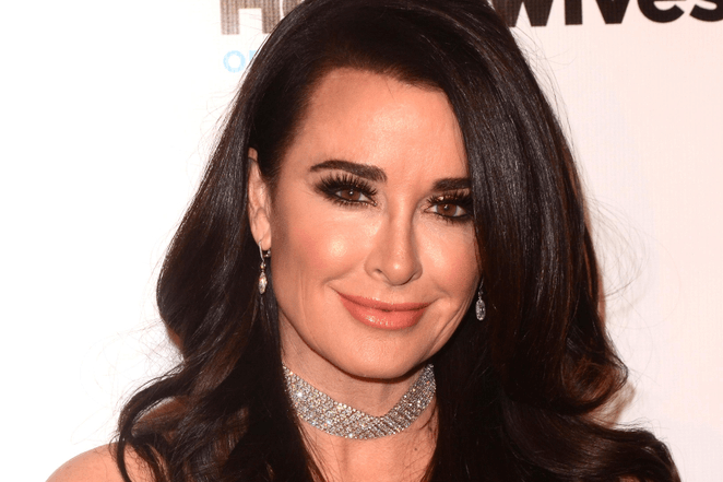 Kyle Richards Carries This Semi-Gross Product in Her Makeup Bag—but She Says It Works featured image