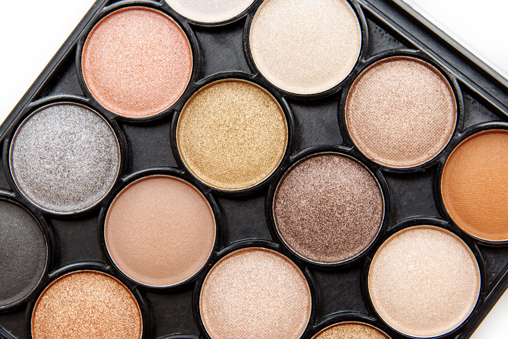 What to Do When Your Makeup Suffers From Hard Pan featured image