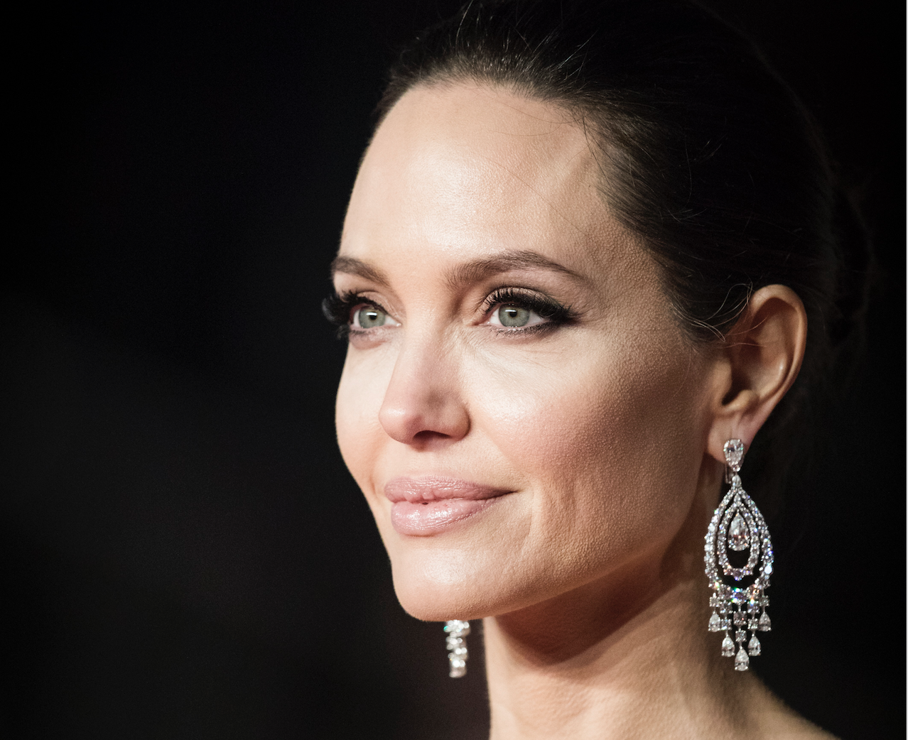 angelina jolie plastic surgery scars