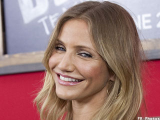 Yes, You Can Get Natural Highlights Like Cameron Diaz featured image