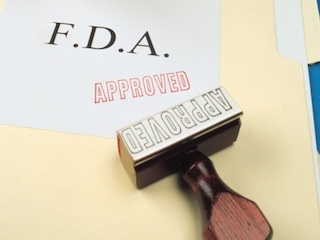 Sunscreen Regulation Debate: Is The Fda Doing The Right Thing? featured image
