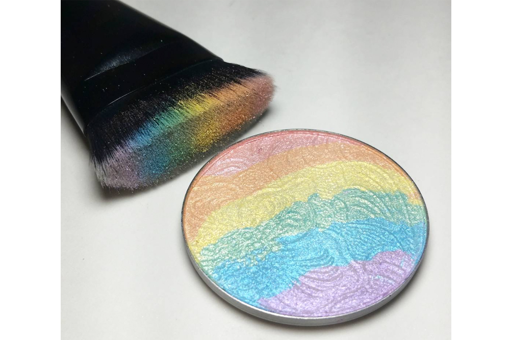 This New Highlighter Is a Rainbow Lover’s Dream Come True featured image