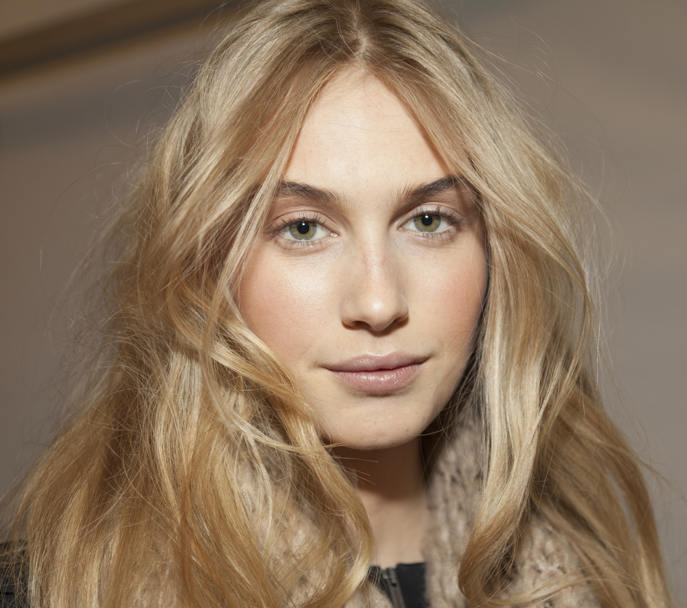 These Super Easy Blow-Dry Hacks Will Make Life SO Much Easier featured image