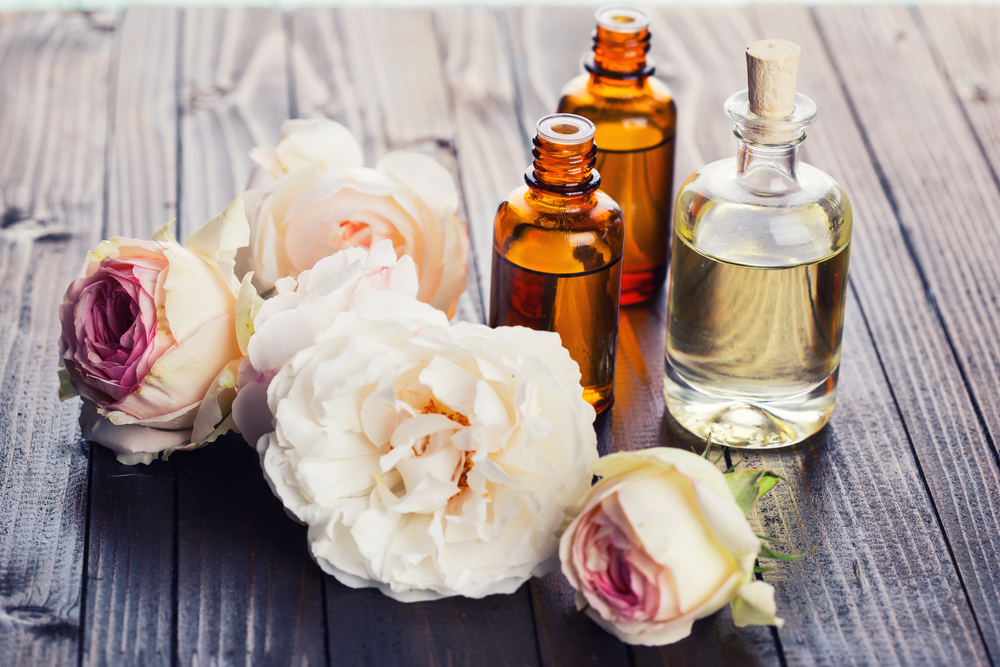 4 Essential Tips for Layering Perfume featured image