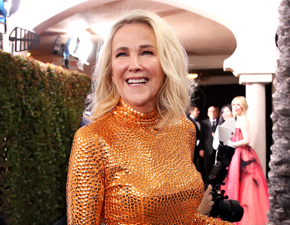 The Exact Facial Treatment That Sculpts and Tightens Catherine O’Hara’s Skin featured image