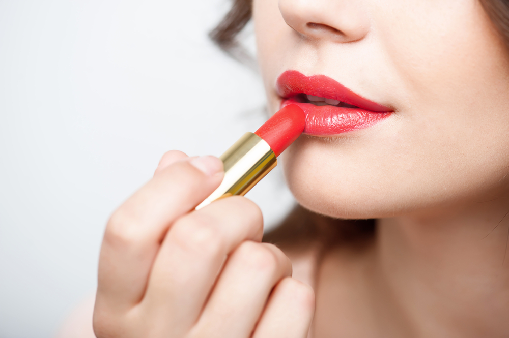 Your Biggest Lipstick Problems, Solved featured image