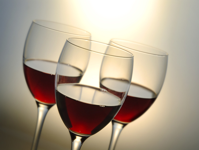 Switch to Nonalcoholic Red Wine to Reap the Benefits featured image