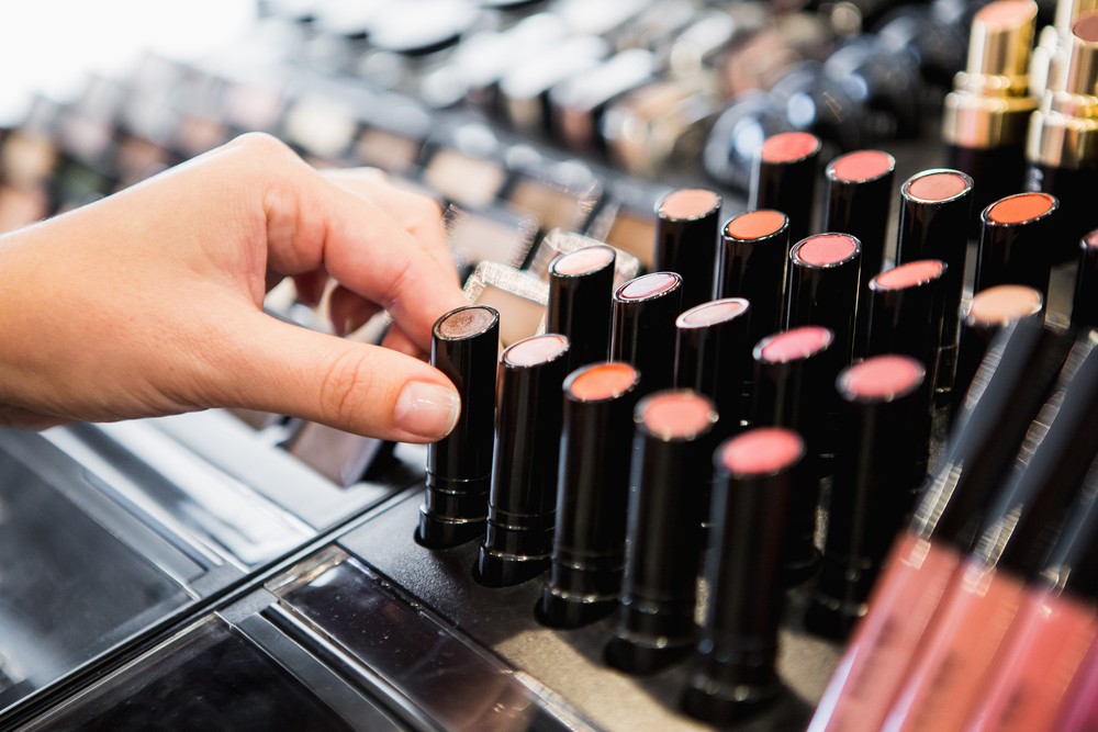 Undercover Video Finds What Is Really Lurking Inside Major Retailer’s Makeup Testers featured image