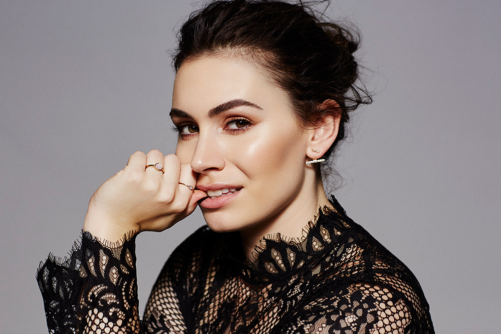 Sophie simmons breasts