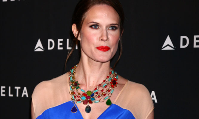 Stephanie March Gets Candid About Her Plastic Surgery Nightmare featured image