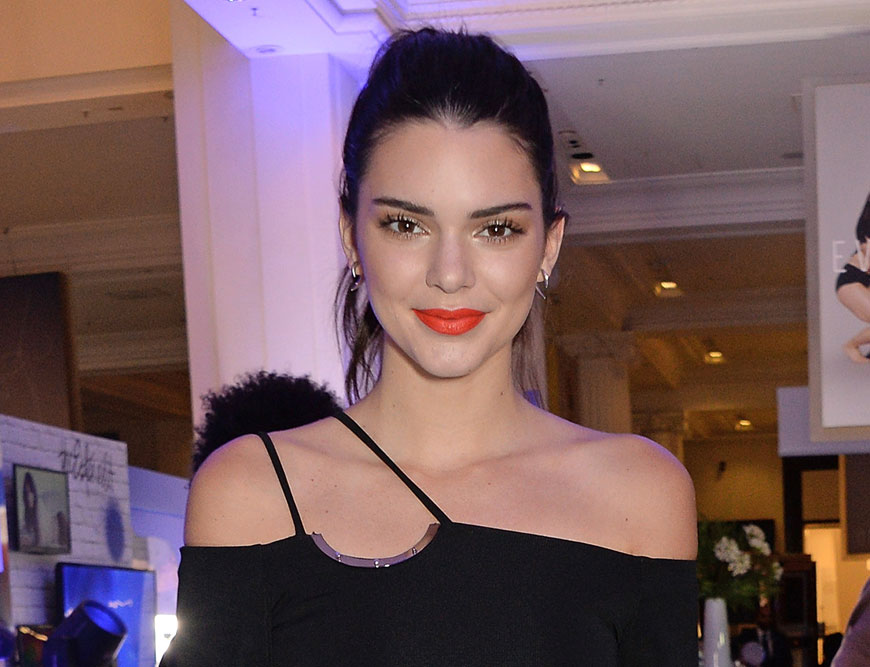 Kendall Jenner Reveals Her Super Easy DIY Acne Treatment featured image