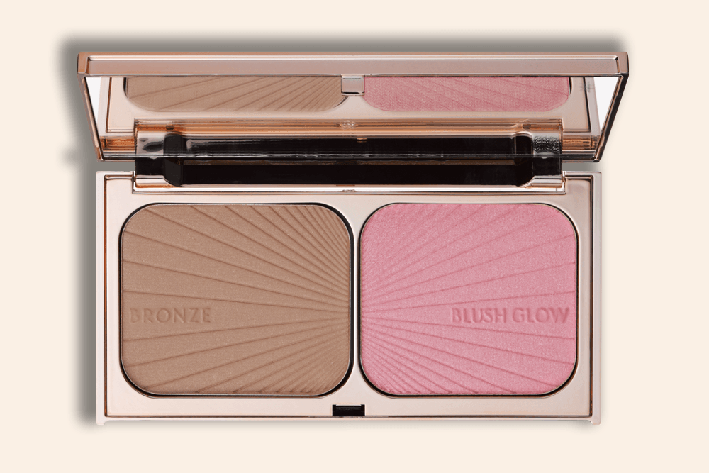 This New Blush-Bronzer Duo Successfully Fakes a Sun-Kissed Glow on the Coldest of Days featured image