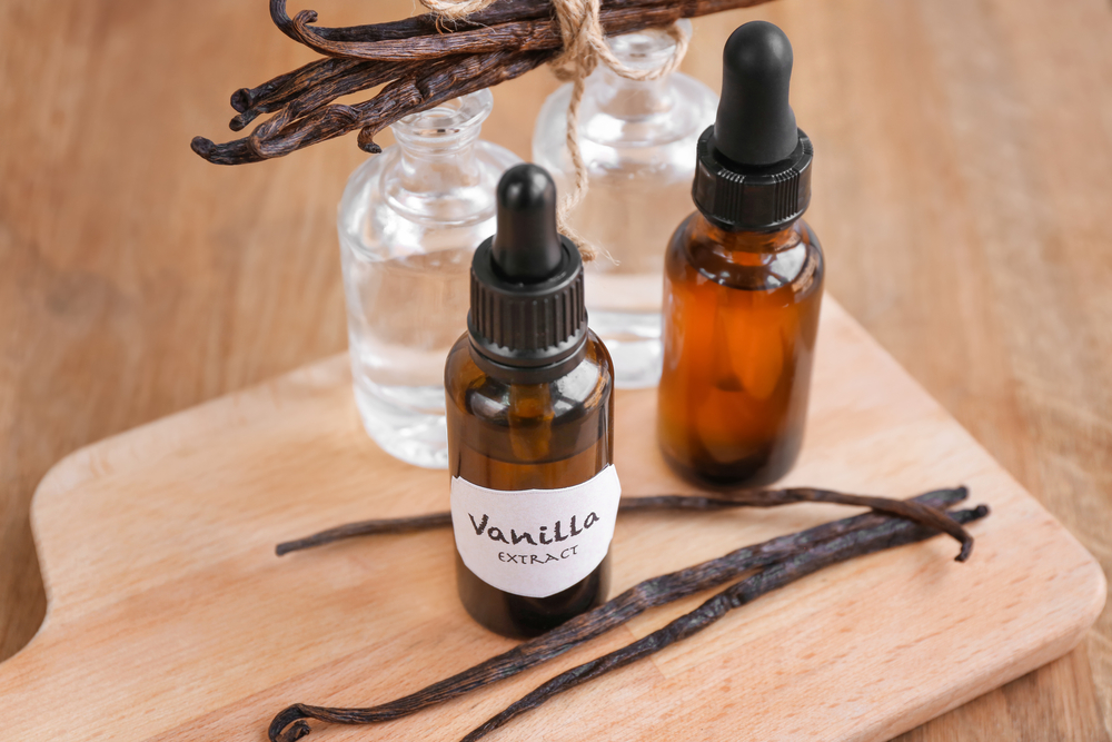 New Research Shows Vanilla Extract Could Have a Big Skin Benefit featured image