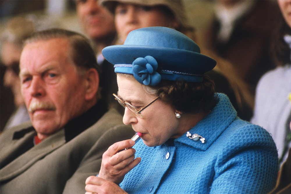 Queen Elizabeth's Preferred Nail Polish Shade - wide 10