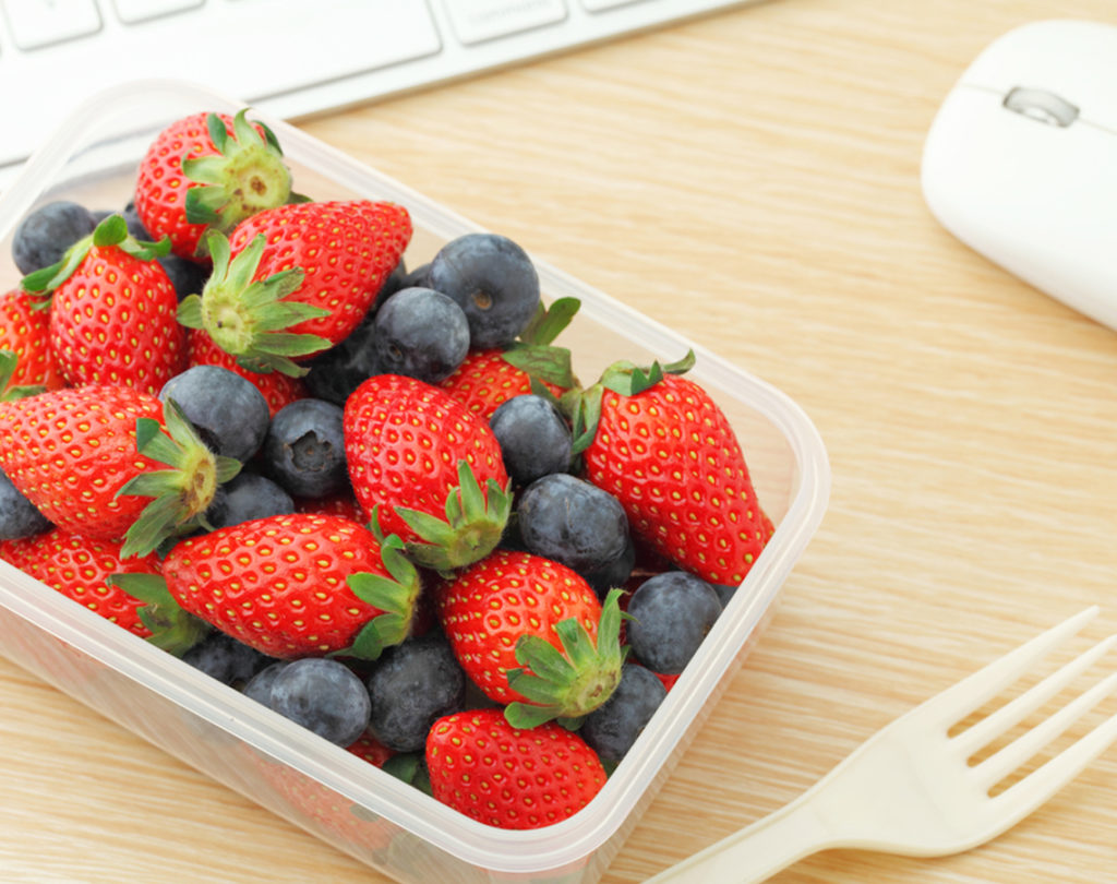 6 Essential Foods to Keep at Your Desk featured image