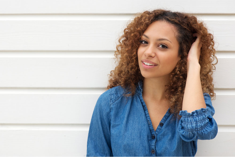 4 Expert Tips for Styling Curly Hair This Summer featured image