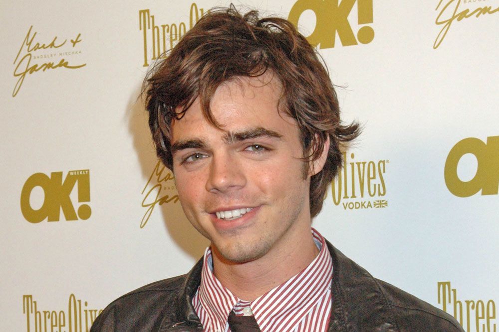 “Modern Family” Star Reid Ewing Wishes He Never Got Plastic Surgery featured image