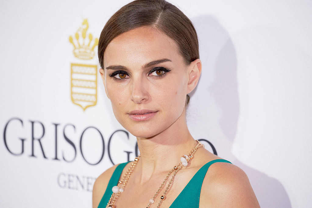 The One Thing Natalie Portman Did to Clear Up Her Skin featured image
