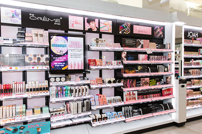 CVS Just Rolled Out New Perks For ExtraCare BeautyClub Members featured image