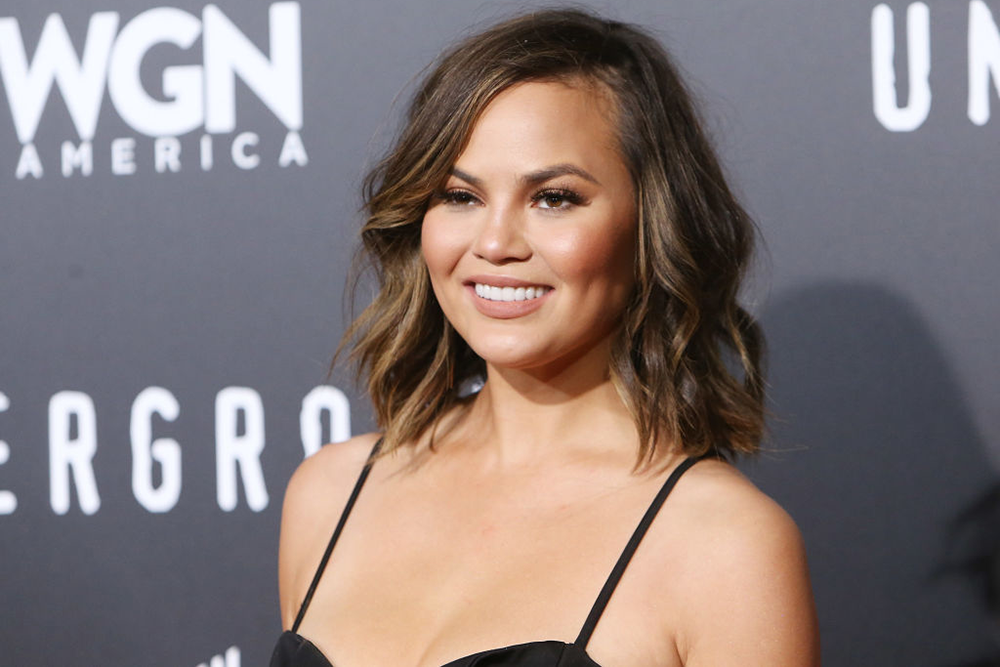 Here’s a First Look At the Becca Cosmetics x Chrissy Teigen Makeup Palette featured image