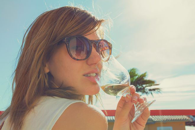 New Study Suggests There’s a Link Between White Wine and Melanoma featured image