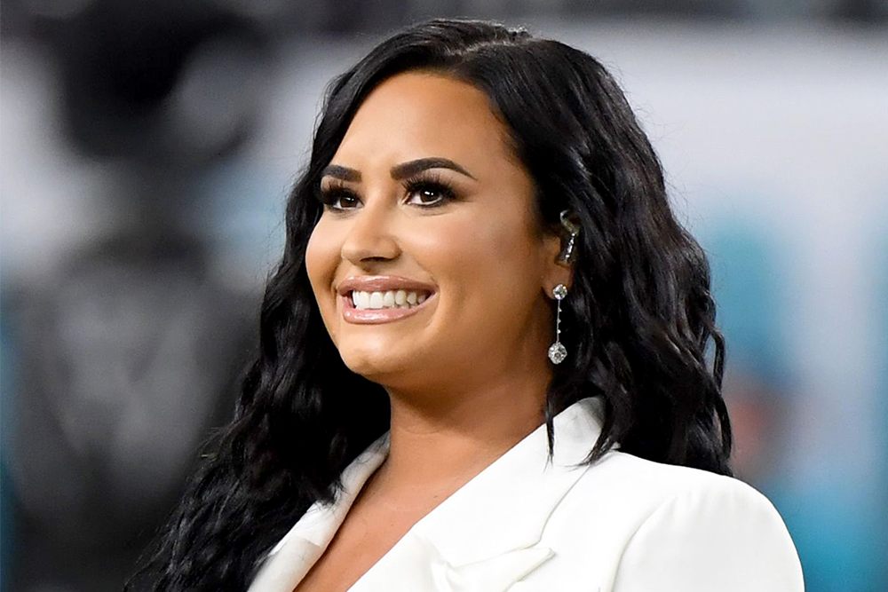 Demi Lovato Shares a Makeup-Free Selfie for the First Time in Years featured image