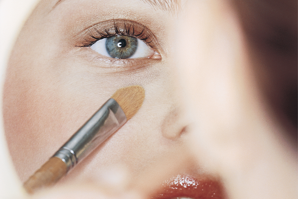 The Best Concealers to Brighten and ‘Plump’ Dark and Hollow Undereyes featured image