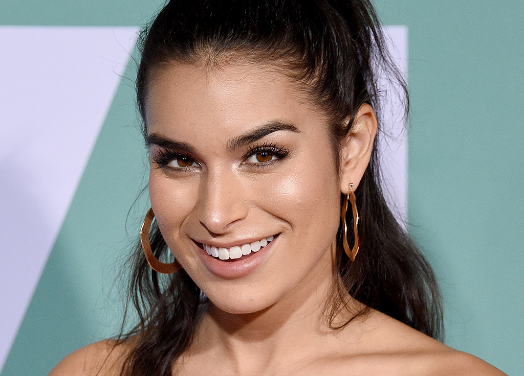 The Bachelor’s Ashley Iaconetti Haibon Gets Up Close and Personal About Her Acne featured image