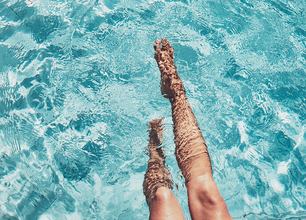 4 Easy Ways to Anti-Age Your Feet This Summer featured image