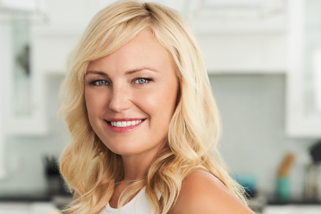 Malin Akerman Shares Her Experiences With CoolSculpting and CoolTone featured image