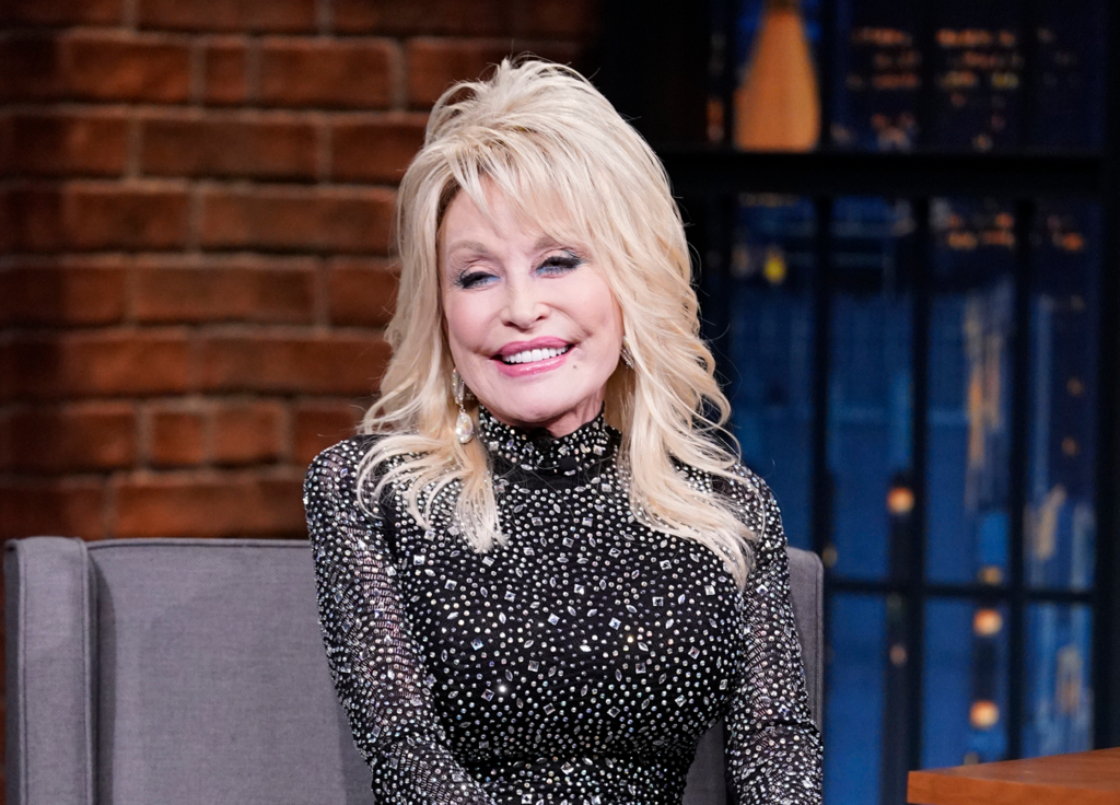 Dolly Parton Credits This for Her Youthful Skin featured image
