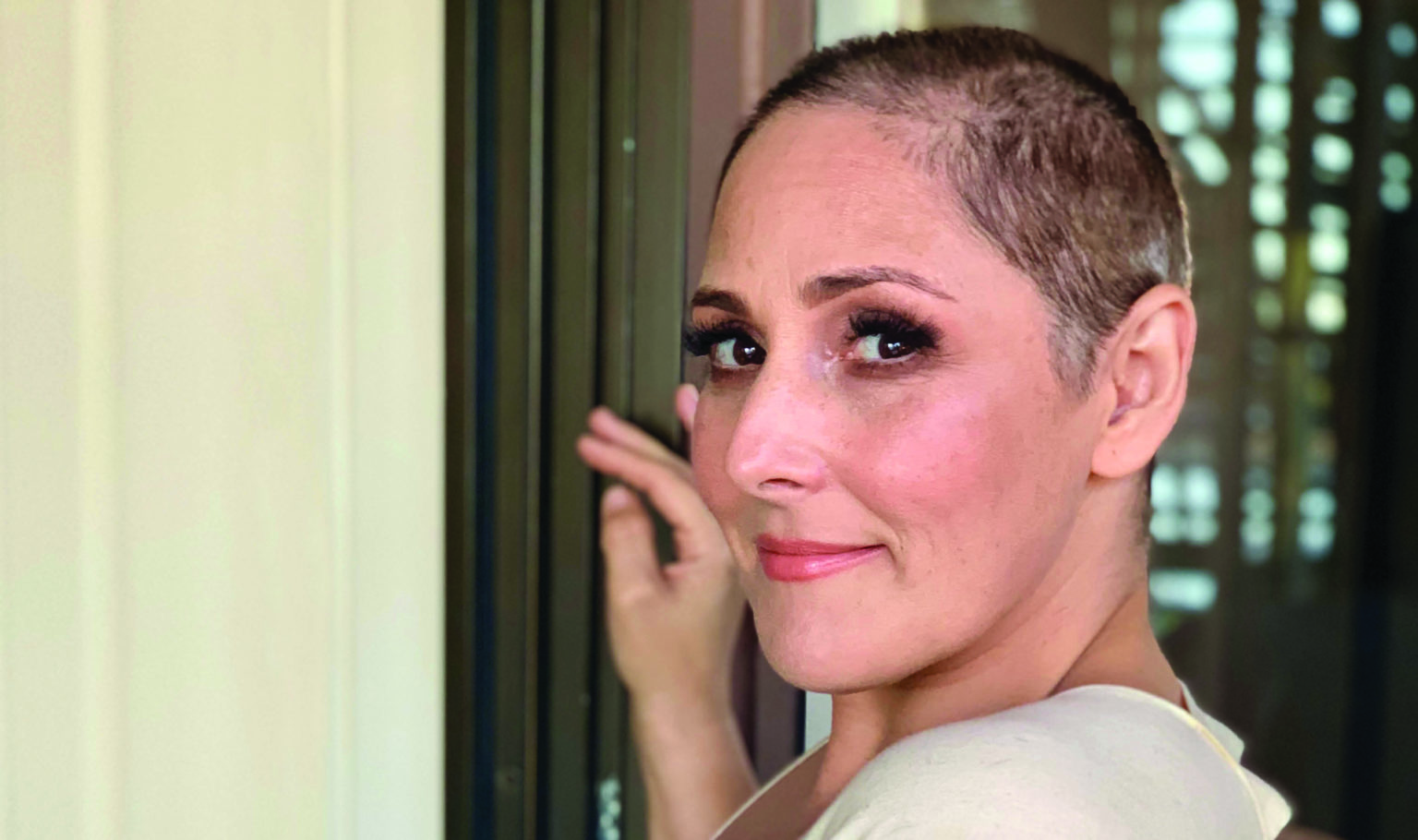 Ricki Lake Opens Up About Her Stunning Hair Transformation and How Sex ...