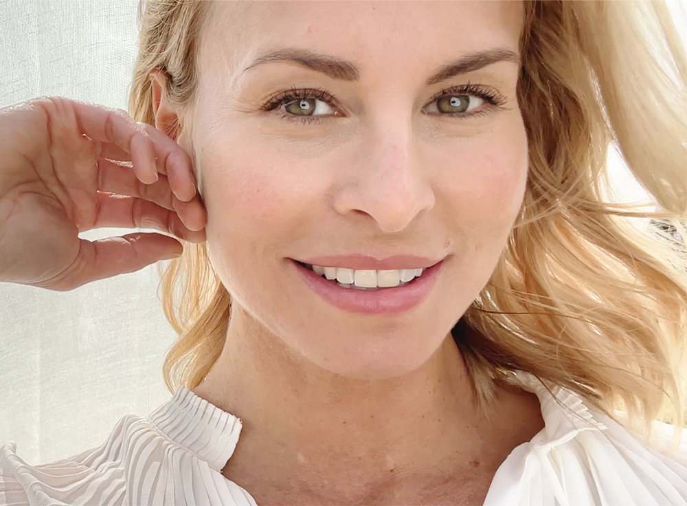 Supermodel Niki Taylor Is the New Face of CoverGirl featured image