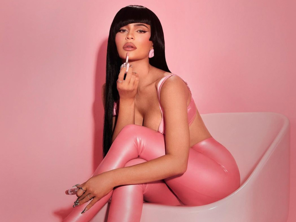 Kylie Jenner’s Makeup Line Is Getting a Complete Overhaul featured image