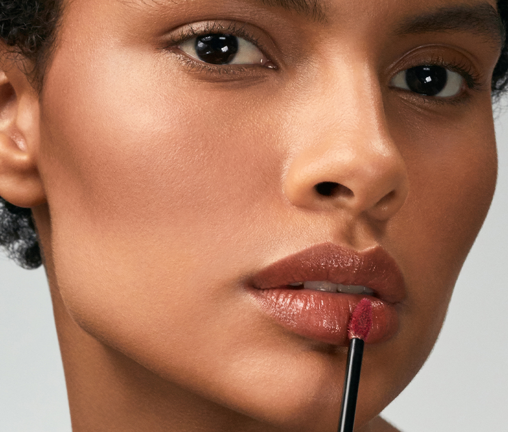 The Best Non-Drying Lip Stains to Try Right Now featured image