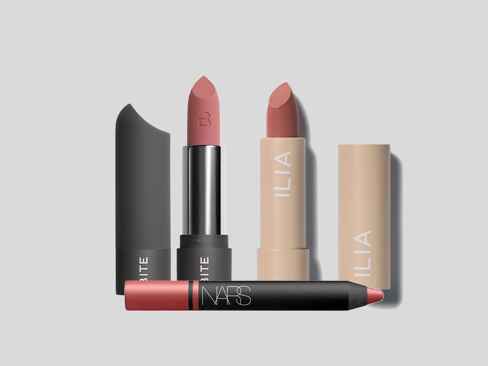 23 Non-Drying Lipsticks Skin Experts Keep in Their Bags featured image
