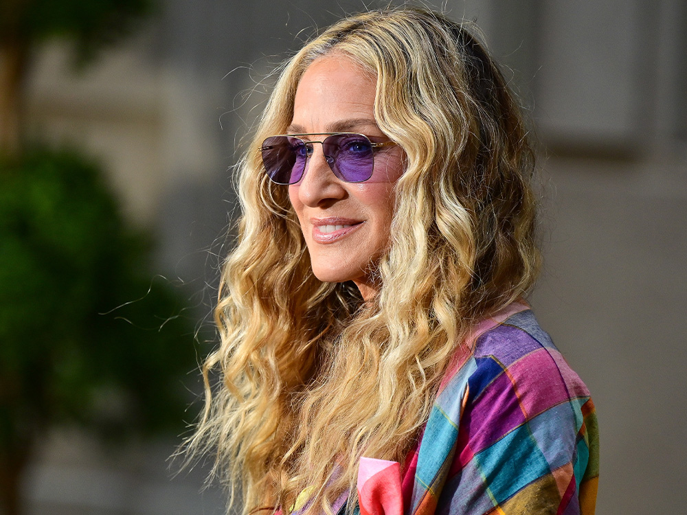 Sarah Jessica Parker Keeps These 3 Beauty Products on Her Nightstand featured image