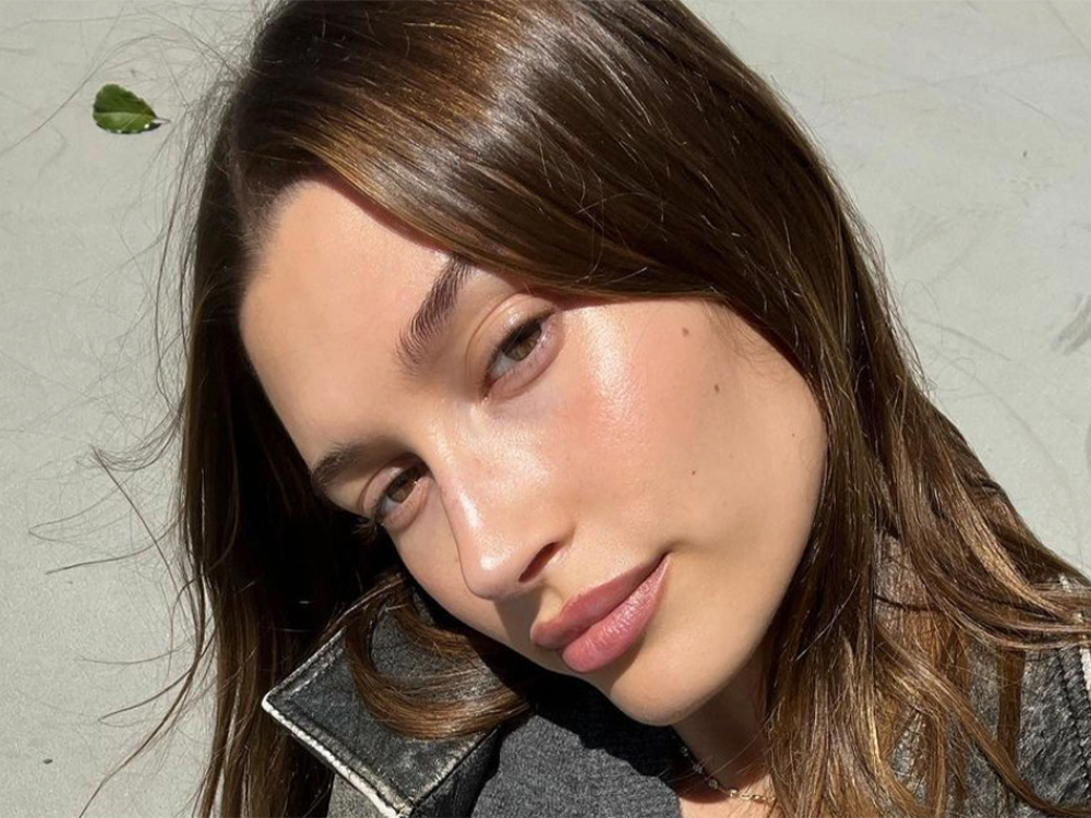Hailey Bieber Says this Hydrating Toner is the Secret to Her Glass-Like Skin featured image