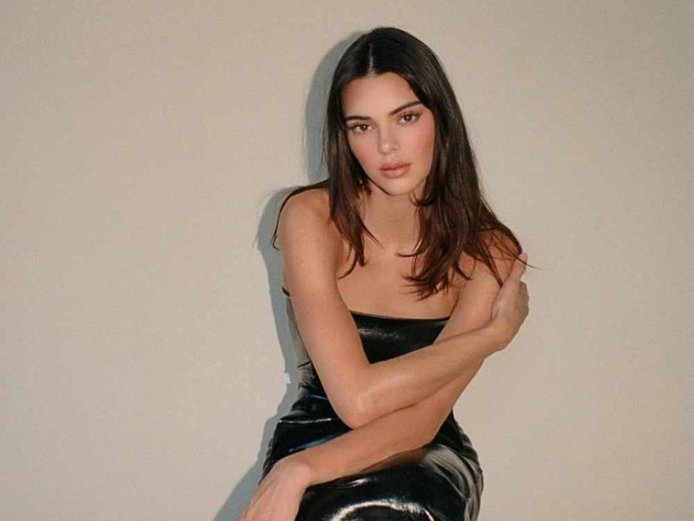Kendall Jenner Has a Room Dedicated to $100K Worth of Wellness Gadgets featured image
