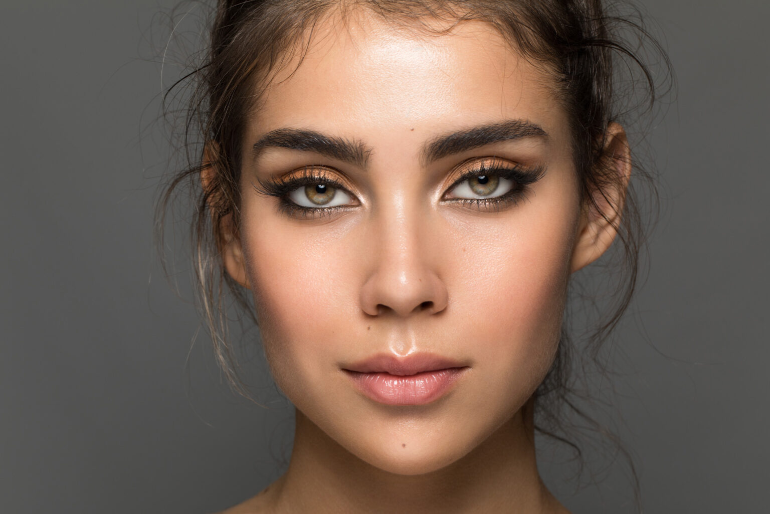 Siren Eyes: How to Master the Sultry Trend