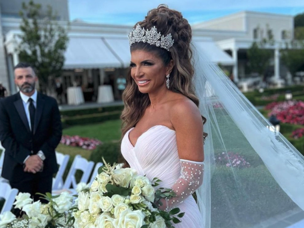 Teresa Guidice’s Hairstylist Shares the Details Behind That $10,000 Wedding Hair