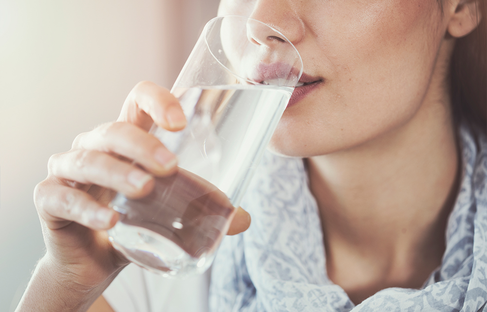 Does Drinking Water Really Help Your Skin? featured image