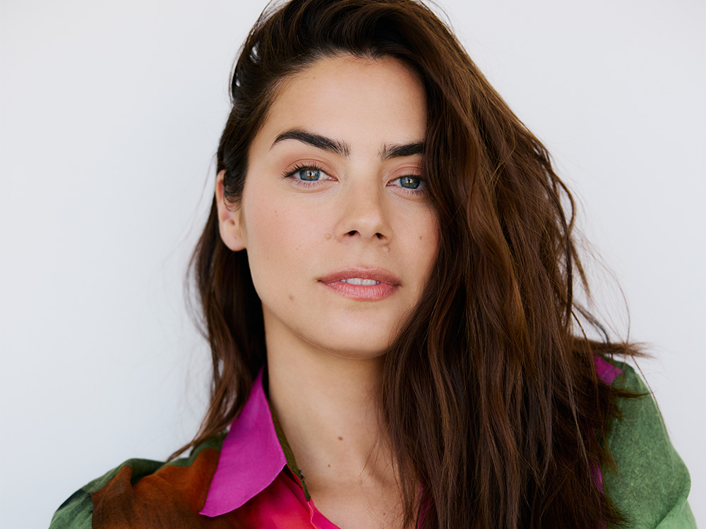 Lorenza Izzo Just Dropped Her Very Curated Skin-Care Routine and the Lineup Is One to Love featured image