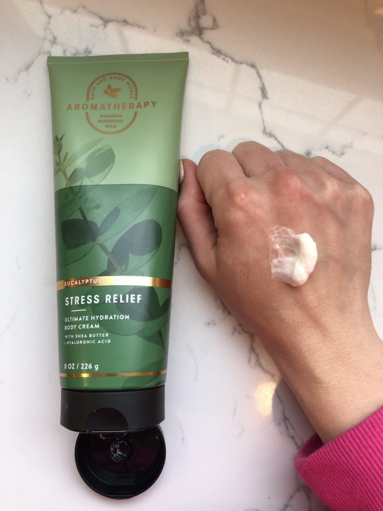 This  Spa-Scented Physique Lotion Is a Pores and skin Savior After a Lengthy Day