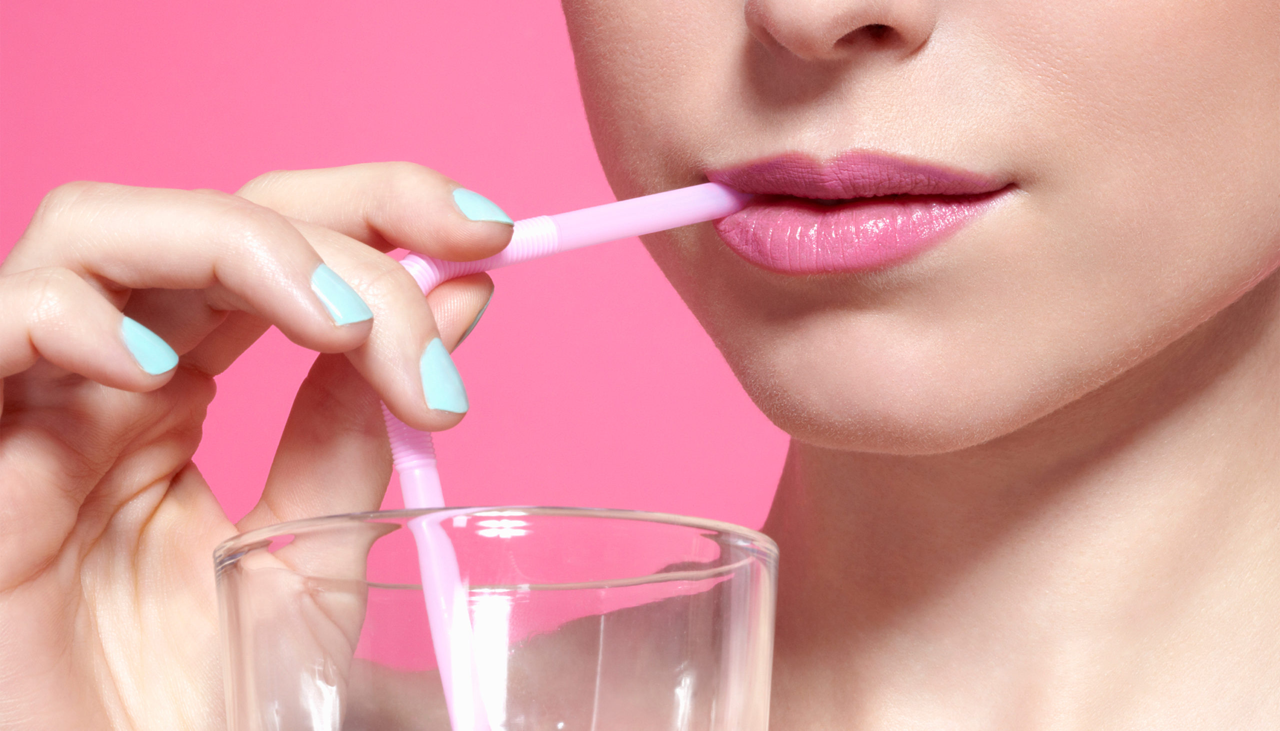 Are Anti-Wrinkle Straws Worth It? I Tested One Out So You Don't Have To