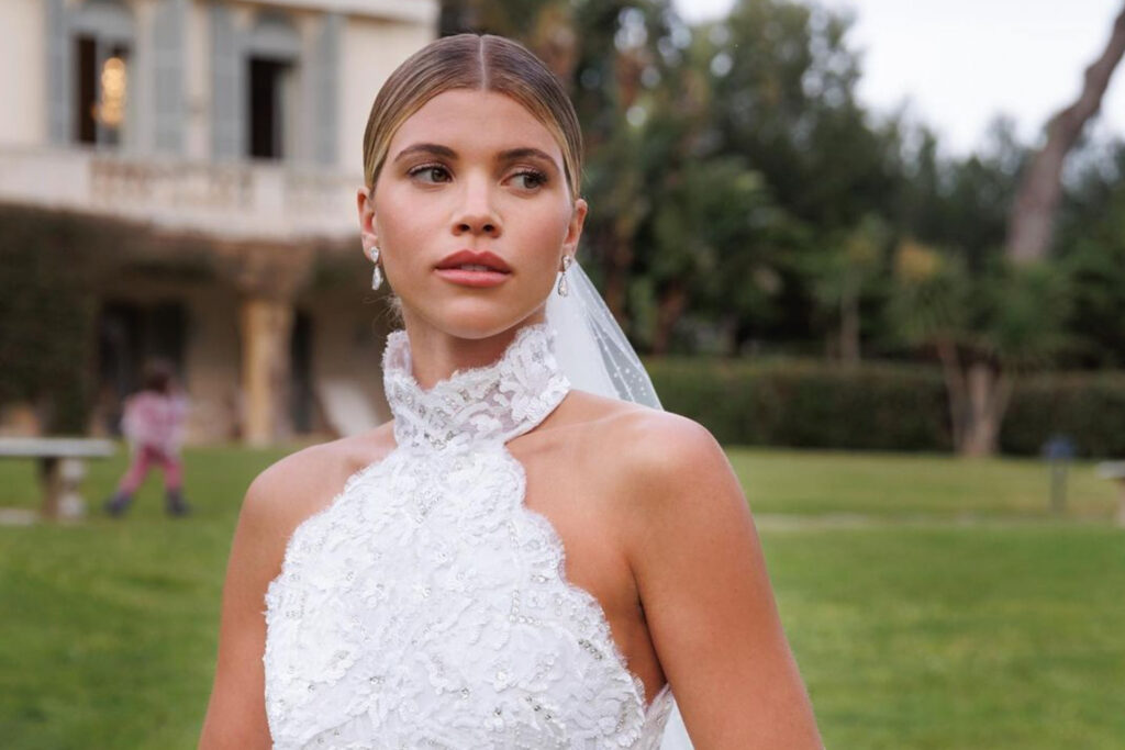 Up-Dos Rule at Sofia Richie’s Wedding: The $6 Product Behind Her “Snatched Bun” featured image